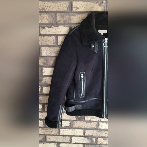 C - Philosophy black jacket, faux fur & faux sherpa - Picture 3 of 8